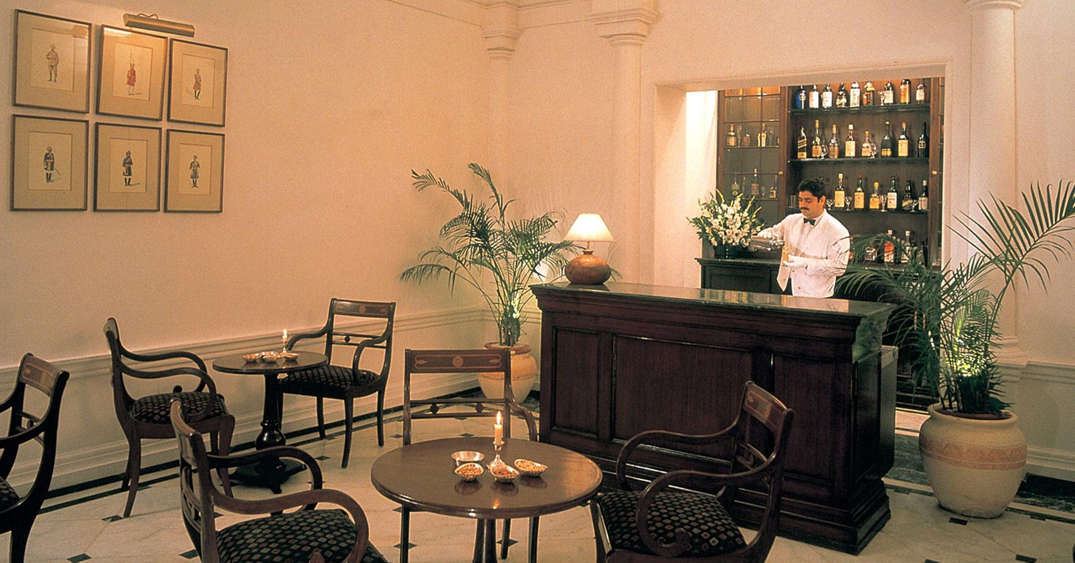 Maidens Hotel New Delhi Exterior foto Bar at the Imperial Hotel, New Delhi