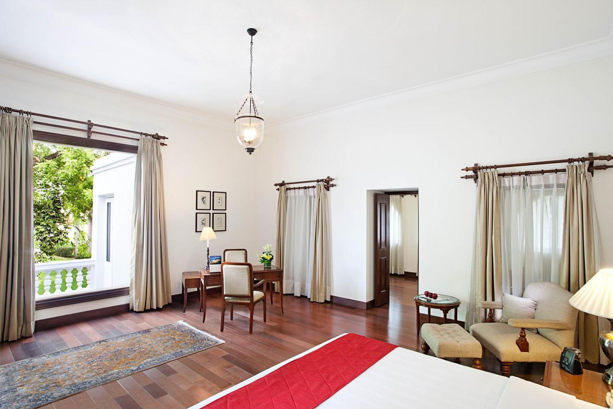 Maidens Hotel New Delhi Exterior foto A suite at the Taj Mahal Palace